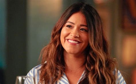 not dead yet star gina rodriguez on finding the funny with help from the afterlife parade