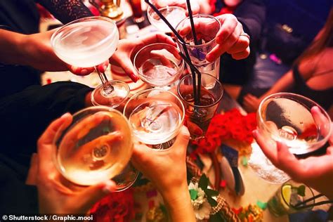 British Girls Are Named Among Heaviest Binge Drinkers In Europe Who Study Finds Daily Mail Online