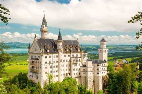 From Munich Neuschwanstein Castle And Linderhof Premium Tour Getyourguide