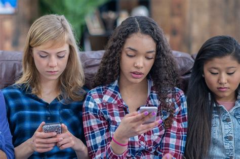 The Impact Of Technology On Teens Mental Wellness Clarity Cgc