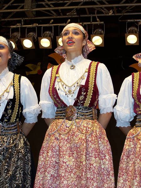 Buy Traditional Polish Womens Clothing In Stock