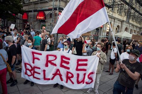 Ông kim gửi thông điệp gì? Nga sẵn sàng gửi quân đội đến Belarus | Đàn Chim Việt ...