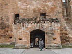 4 Linlithgow Palace Outlander Scenes From Wentworth Prison To Visit In ...
