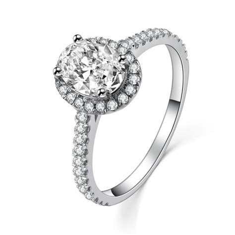 Fantastic 2ct Oval Cut Synthetic Diamonds Engagement Ring For Darling