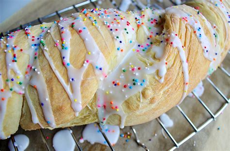 Sweet Italian Easter Bread The Hungry Lyoness Food Blog