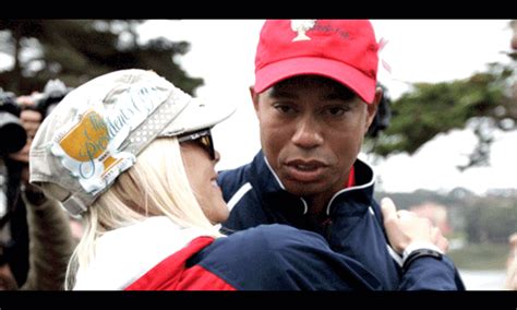 Tiger Woods Y Su Esposa Elin Nordegren Se Divorciaron
