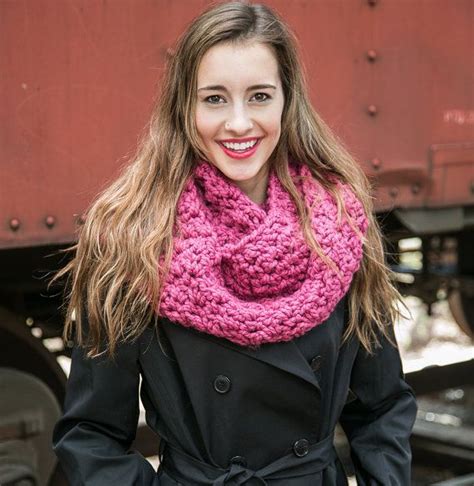 Chunky Infinity Scarf The Emma Pink Wool By Merciermarche Pink Infinity