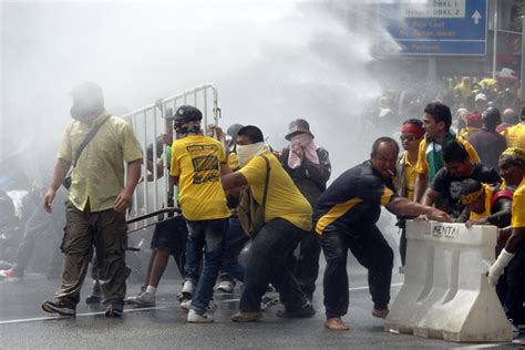 Malaysian Police Fire Tear Gas On Protesters Wsj