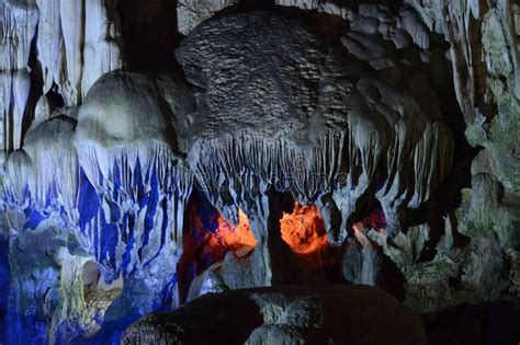Underground Caves In Northern Vietnam Stock Image Image Of Formations