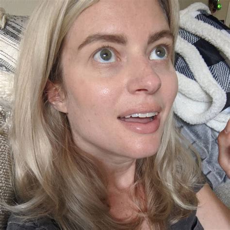 Sexy And Hot Elyse Willems Pictures Bikini Ass Boobs Top Sexy