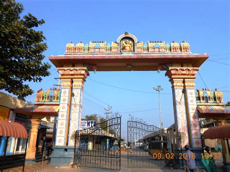 Veludharan Temples Visit Sri Raghavendra Swamy Moola Brindavana