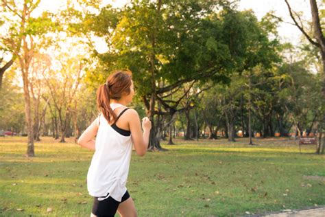 Fall Is A Great Time To Become A Runner — Here Are 8 Ways To Succeed