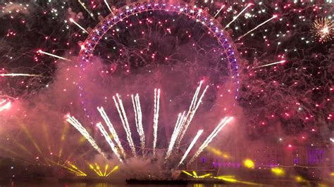 London Fireworks 2016 New Years Eve Fireworks Angy Blue Area Youtube