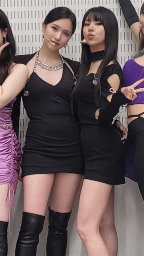 Mn On Twitter Rt Godmitzu Mina And Chaeyoung Look So Good Together