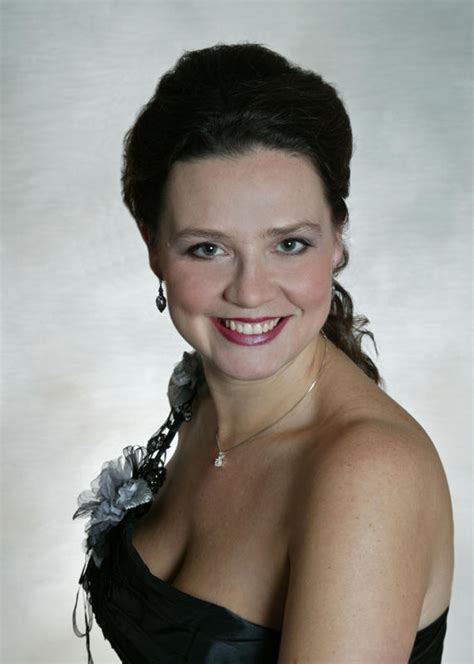 She will not let anyone be mean or bully you or she. Sarah Fox (Soprano) - Short Biography