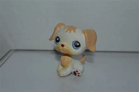 Littlest Pet Shop~140~golden Retriever~dog~cream~blue Eyes~red Magnet