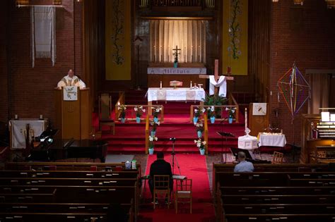 Portlands Augustana Lutheran Church Holds Easter Sunday Services