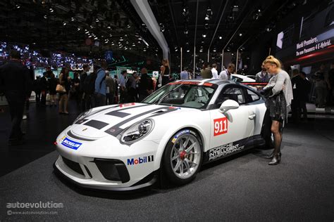 2017 Porsche 911 Gt3 Cup Racecar Is A Full Motorcycle Lighter Than A