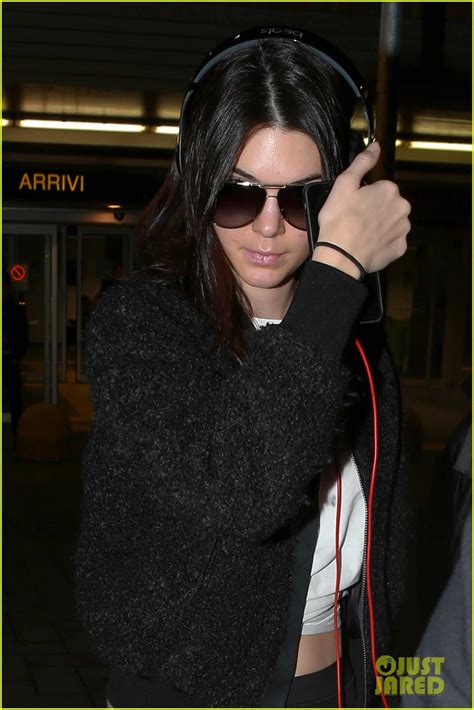 Kendall Jenner Shares Super Hot Selfie Before Milan Fashion Week Photo 3313217 Cara