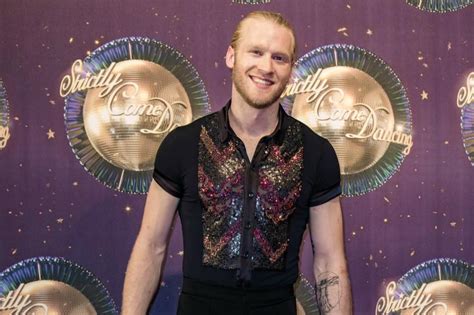 Jonnie Peacock Says Strictly Come Dancing Contestants Drink Before Live