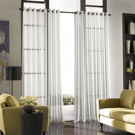 Curtain Ideas For Sliding Glass Doors In A Tropical House