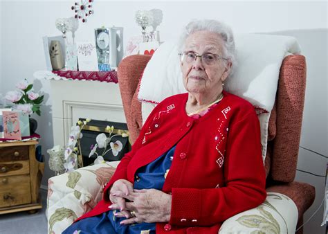 rampanttv 85 year old granny is left shocked after tampered mother s day card calls her a slut