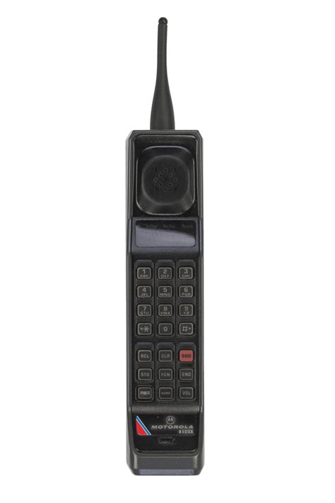 A History Of The First Mobile Phones From The Motorola Dynatac To The
