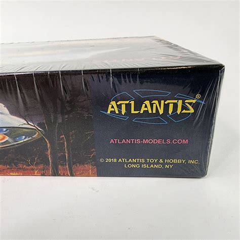 Atlantis Ufo From The Invaders Plastic Model Kit Flying Saucer 172 New