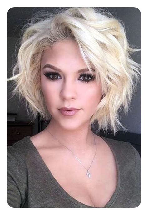 The short bob with short bangs hairstyle is another hairstyle that makes you look sassy and cute in 2020. Great Short Haircuts For Oval Faces - 14+ | Hairstyles | Haircuts
