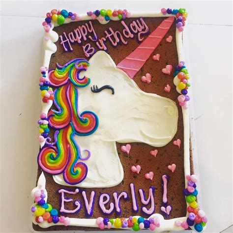 Make one pink, one yellow, and one blue. Cookie Cakes | Tarta de unicornio, Fiesta de unicornios y ...