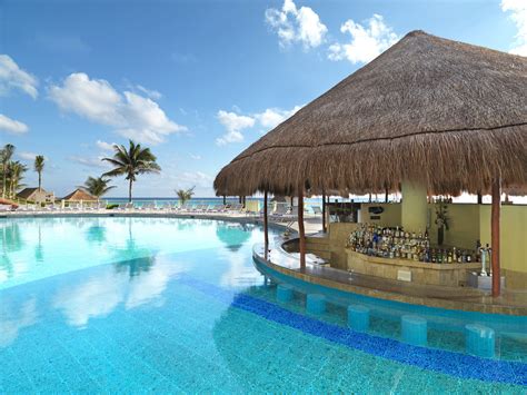Top Resorts With Swim Up Bars In Cancun With Prices Photos Trips To Discover