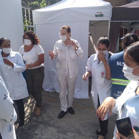 Silvio Santos recebe vacina contra o Coronavírus MH Celebridades e TV