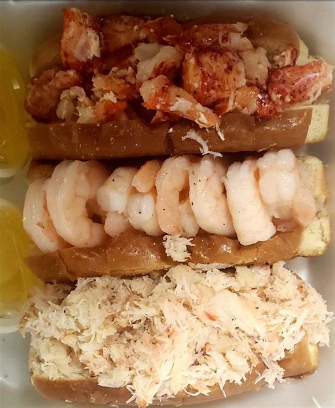 Lobster Dogs At The Bristol Food Truck Rally 1340 Volunteer Pkwy