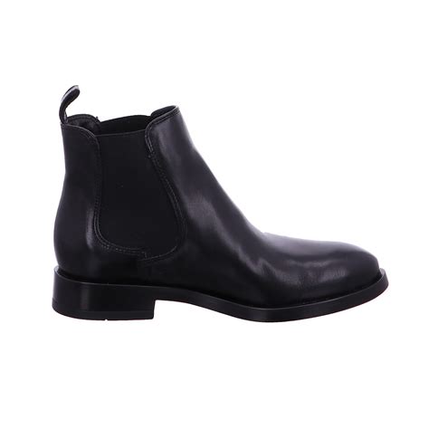 Easily among the most fluid mainstays of men's footwear, the chelsea boot has enjoyed a renewed ubiquity seen in its integration into the latest menswear collections. Tamaris, Damen Chelsea Boots - Glattleder in schwarz ...