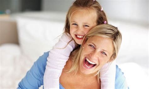 10 things to do with your daughter to improve her self esteem topsecretmate raising