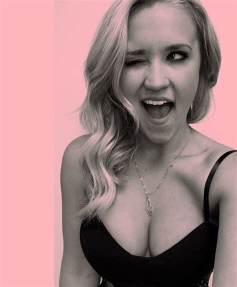 Emily Osment Cleavage Photo Porn Pictures Xxx Photos Sex Images