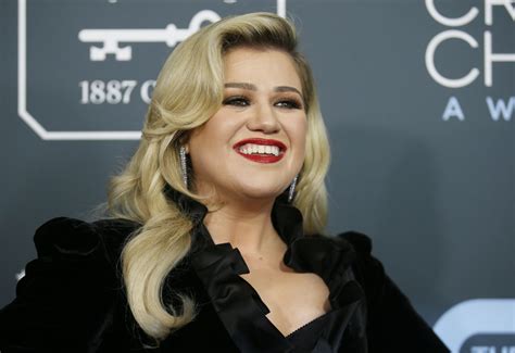 Kelly Clarkson Says Celebs Were Really Mean To Her In American Idol Days Pressboltnews
