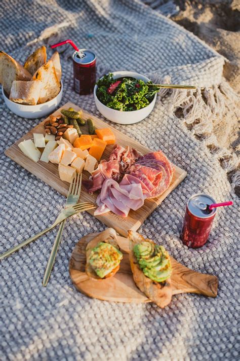 Click Through To Get Tips On How To Host The Perfect Beach Date Picnic