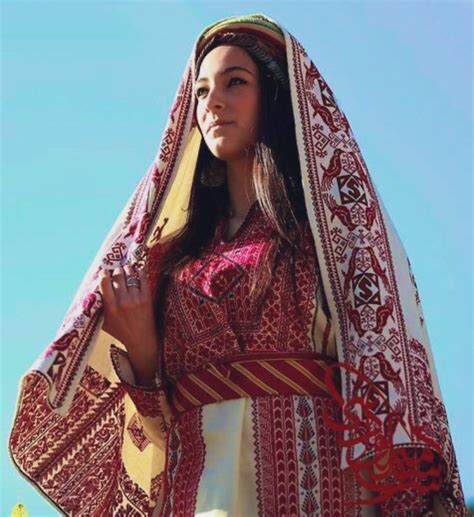 Return To The Mediterranean🏺 On Twitter Palestinian Costumes Palestinian Embroidery Dress