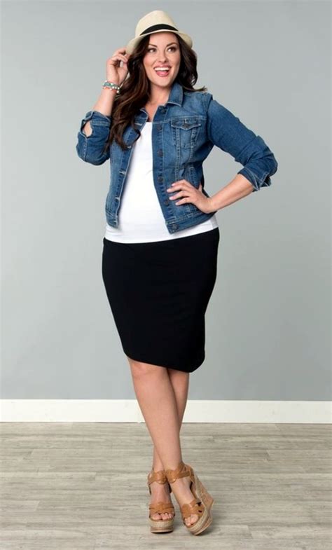 Catchy Work Outfit Ideas For Plus Size Women