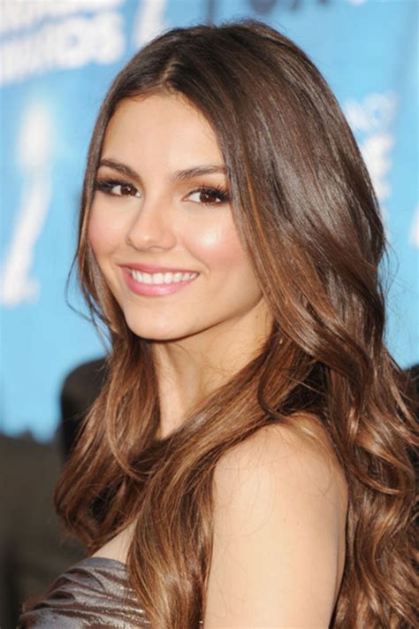 victoria-justice-42nd-naacp-image-awards-07 - GotCeleb