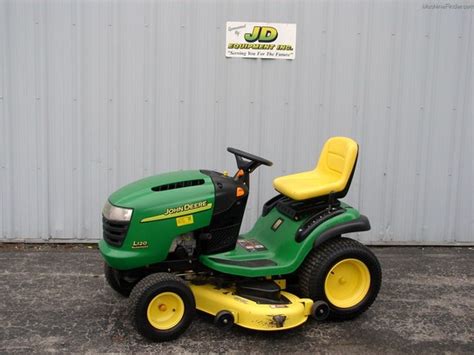 2003 John Deere L120 Lawn And Garden And Commercial Mowing John Deere