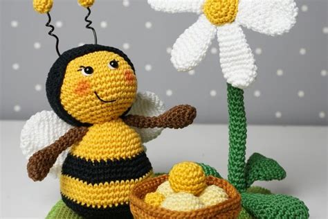 Biene häkeln Blume häkeln DIY PDF