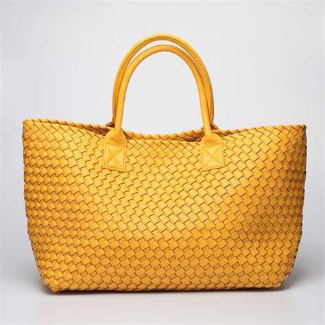 Woven tote bags with leather handles. Fashion Luxury premium faux leather WOVEN CABAT Tote Bag ...