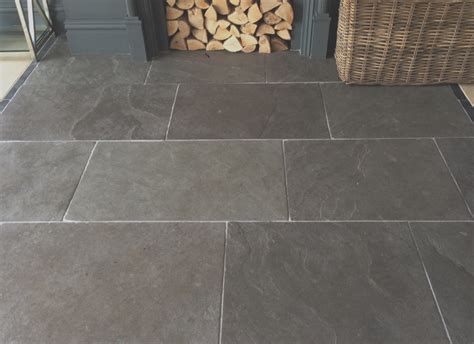 Dorsaf Tumbled Grey Tile Bonomini Flooring
