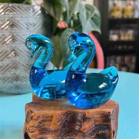 Vintage Blue Glass Swans Blue Glass Glass Swans Set Of 2 Etsy