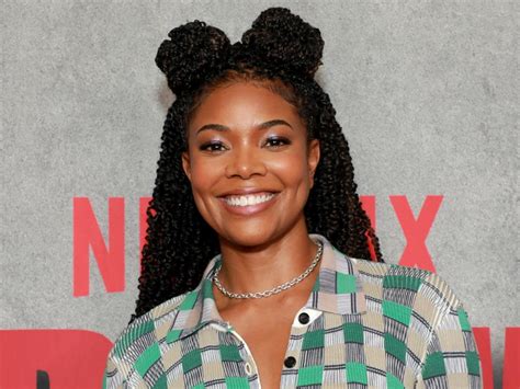Gabrielle Union Is Obsessed With This Body Scrub Shoppers Say Its The Best For Stretch