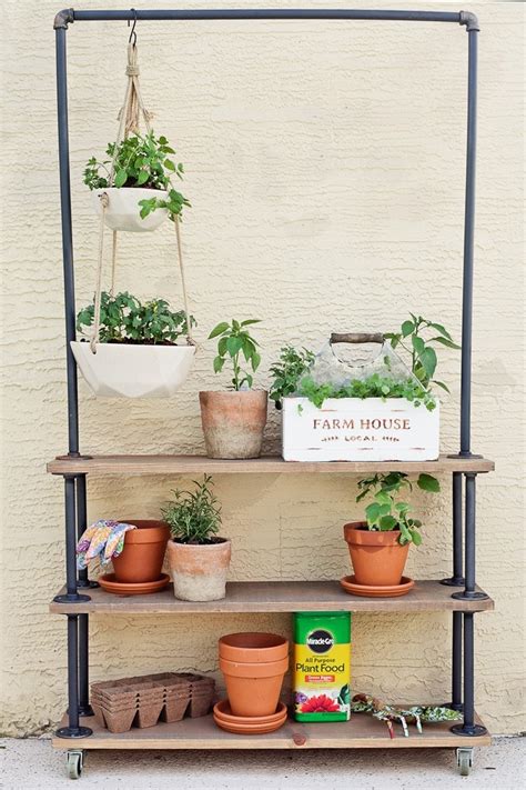 Thrifty diy plant stand ideas