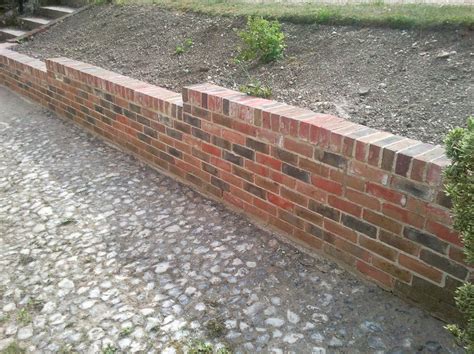 40 Brick Garden Retaining Wall Ideas This Is Edit