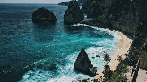 Download Astonishing Blue Beach Bali Indonesia Wallpaper